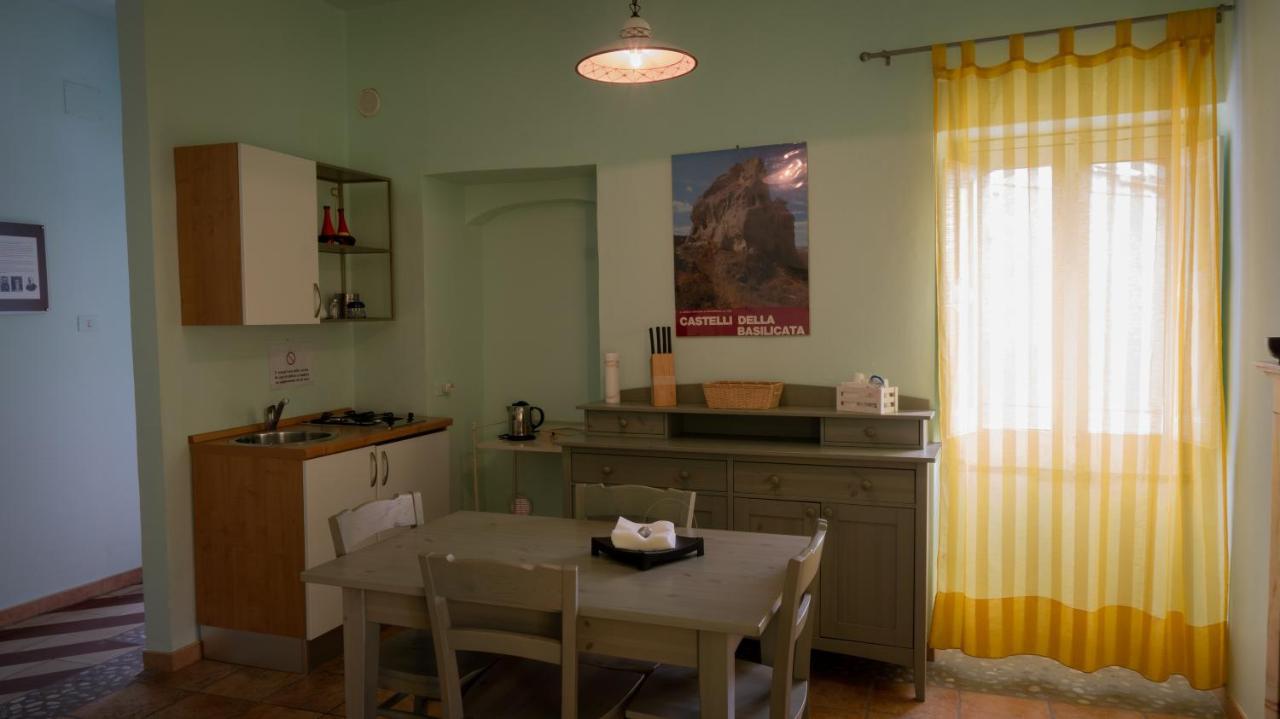 Appartement La Via Di Fuga à Pietrapertosa Extérieur photo