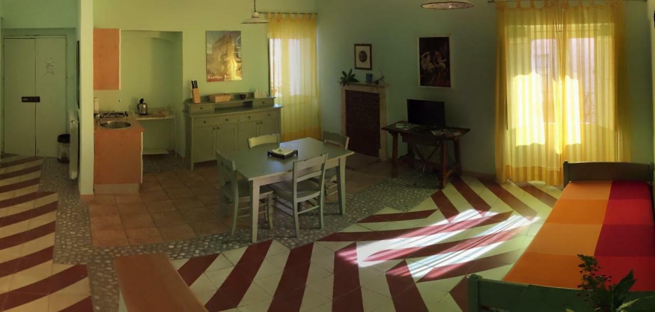 Appartement La Via Di Fuga à Pietrapertosa Extérieur photo